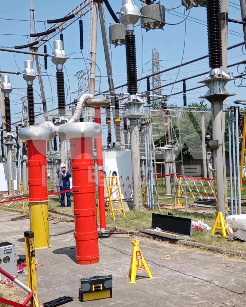 試驗現(xiàn)場.jpg 試驗現(xiàn)場.jpg